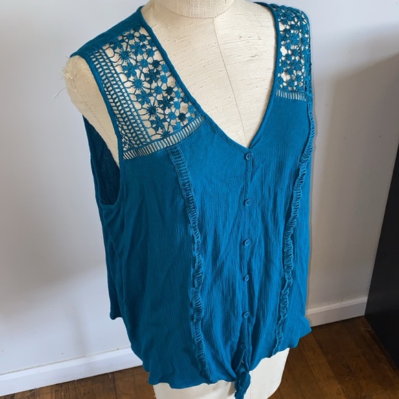 Lane Bryant 22 sleeveless blouse - Picture 2 of 8